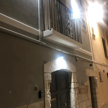 Dimora Del Borgo Antico דירה בארי